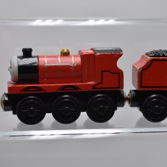 Learning Curve | Toys | James Tender Thomas Friendstank Engine Wooden